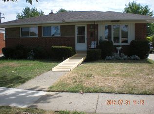 24666 Roxana Ave, Eastpointe, MI 48021