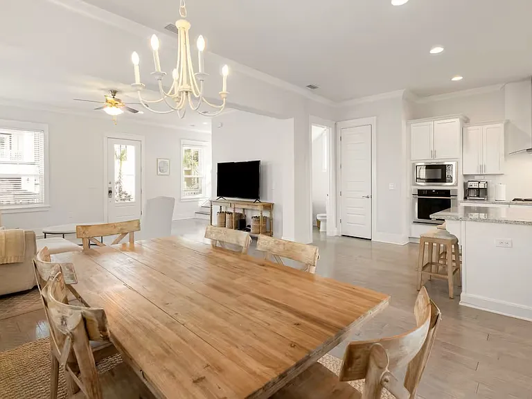 318 Grande Pointe Cir — Photo 13