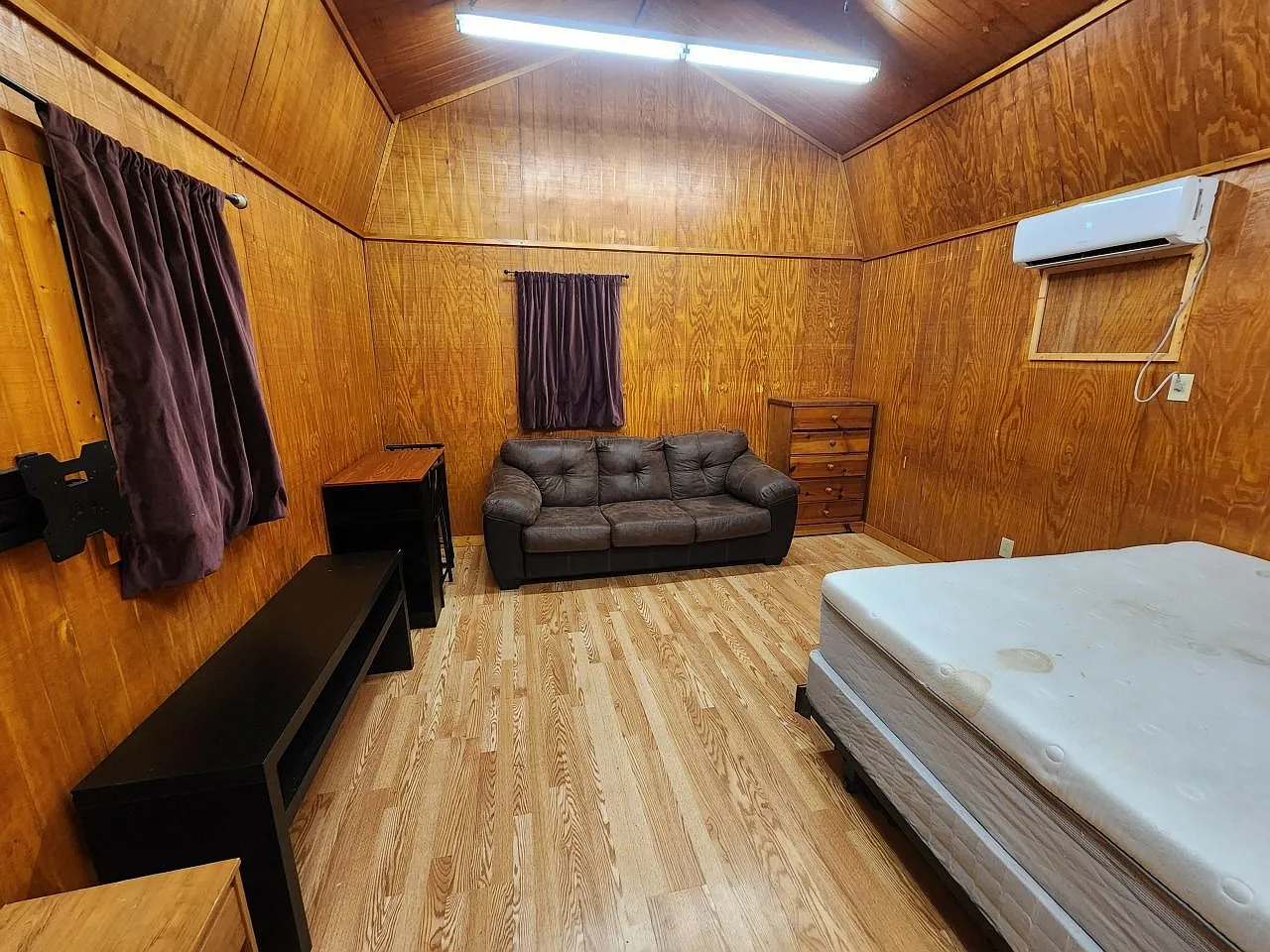 1 bed, 1.0 bath, 385 sqft, $1,200 — Photo 2