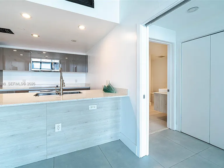 13800 Highland Dr #Penthouse 4 — Photo 17