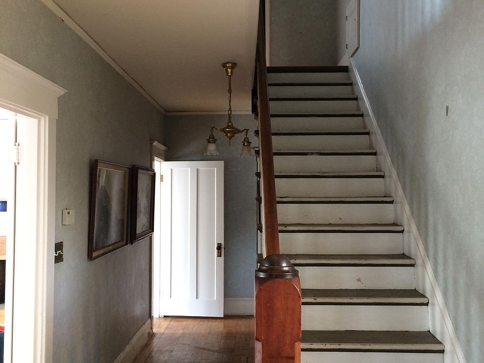 1st image of 1864 9th Ave