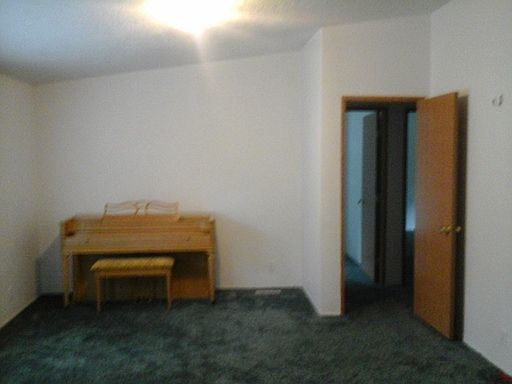 4th image of 39212 SE 37th St