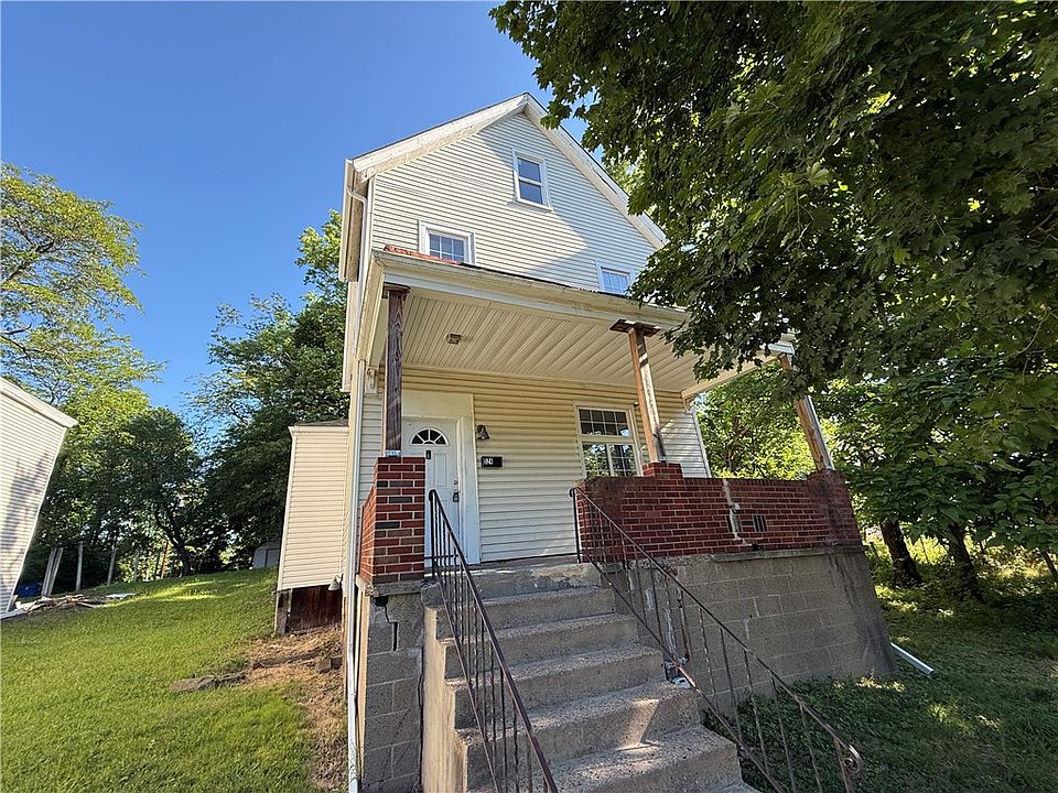1st image of 524 W Burgess St