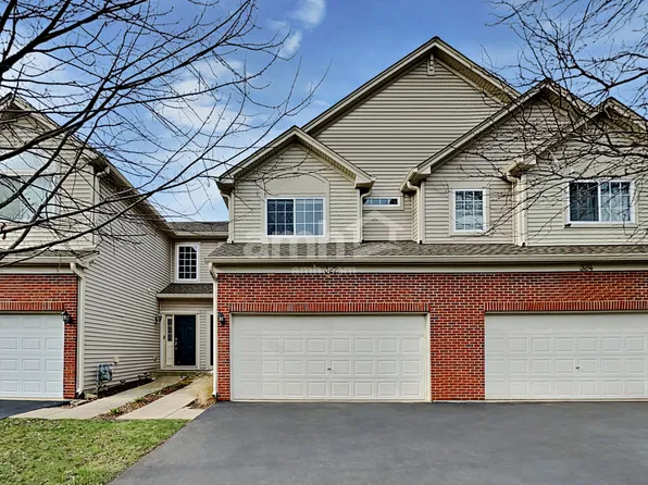 322 Abington Woods Dr, Aurora, IL 60502