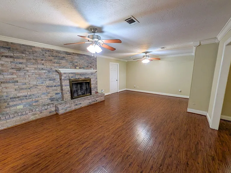 790 Norwood Dr — Photo 7