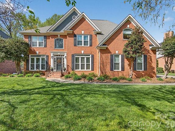 2nd image of 9923 Bayart Way