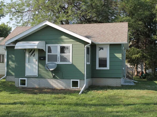 209 1st St, Alvord, IA 51230