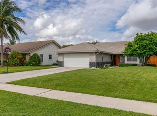 7515 Silver Woods Ct, Boca Raton, FL 33433