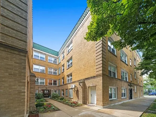 2848 N Christiana Ave, Chicago, IL 60618