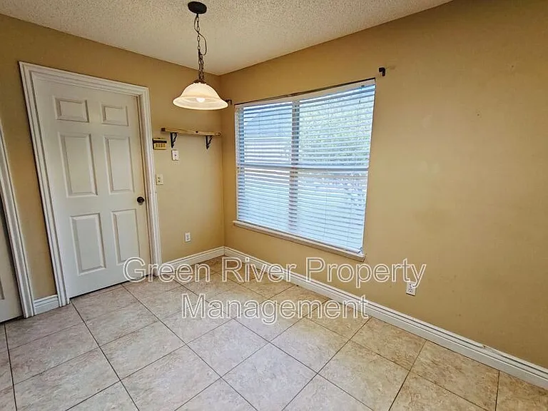 1845 Weston Cir — Photo 11