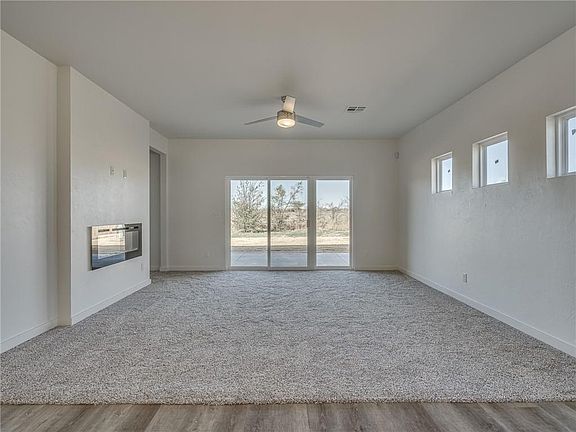 4th image of 1809 Sara Vista Dr