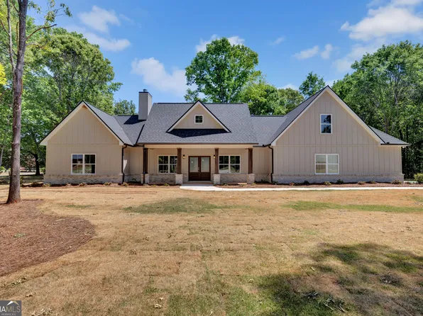 108 Woodcrest Dr, Jackson, GA 30233