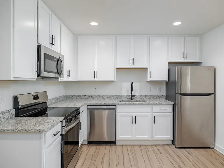 Canopy East Lake Apartments — Photo 3