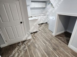 1182 Howard Ave, Windsor, ON N9A 1S7