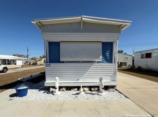227 Inner Dr E, Venice, FL 34285
