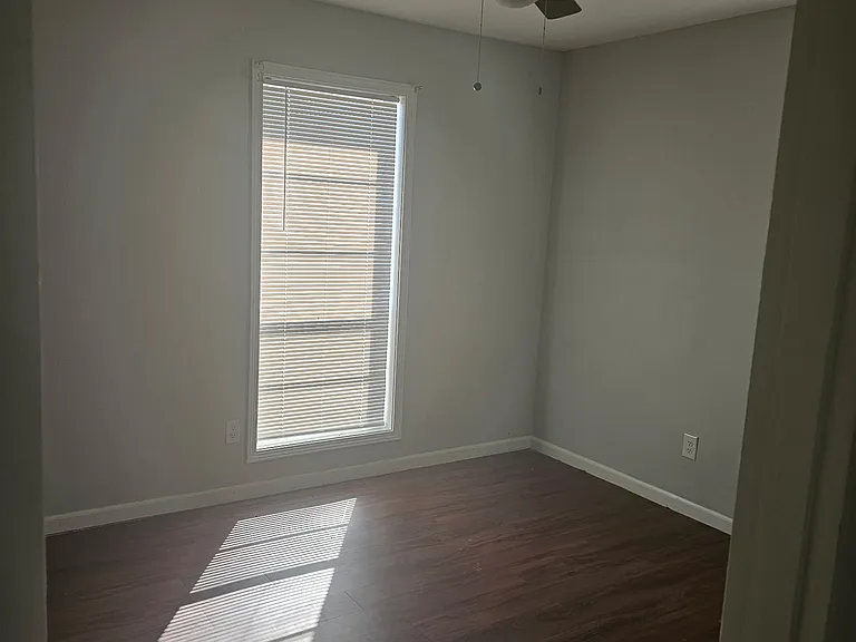 604 Buford Dr — Photo 7