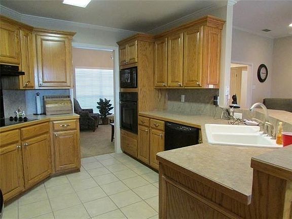 3rd image of 1510 Glenwood Dr