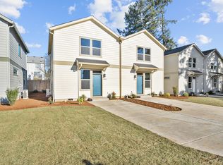 15855 SE Washington Ct, Portland, OR 97233
