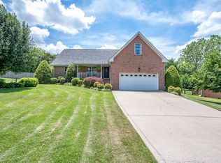 127 Victoria Ln E, Hendersonville, TN 37075