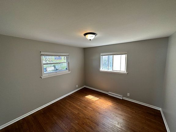 3rd image of 5826-5828 N 93rd St #5826