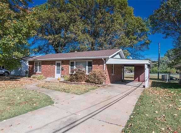 3rd image of 3324 Lydia Ln