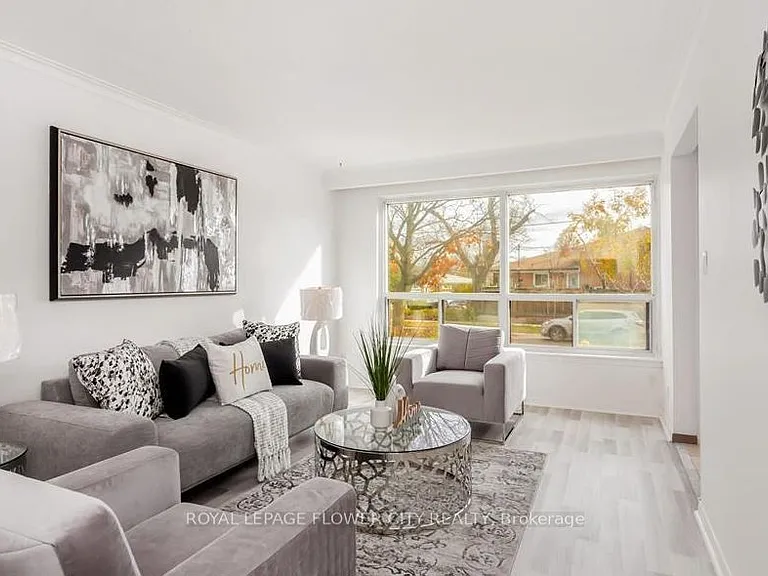 3 Clayhall Cres — Photo 6