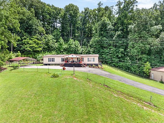 3rd image of 725 Old Flynns Cove Rd