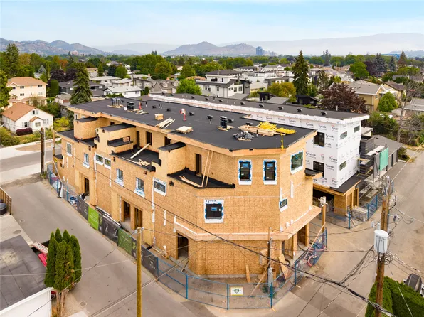 735 Morrison Ave #5, Kelowna, BC V1Y 5E6