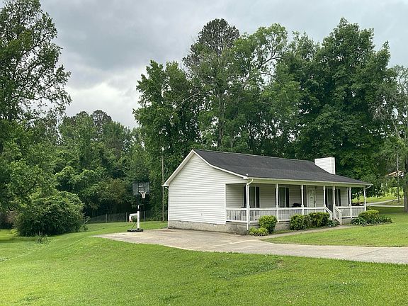 3rd image of 1460 Sunset Dr