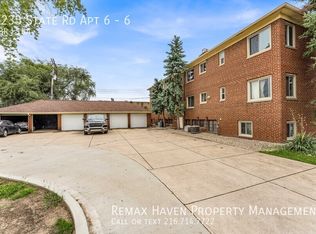 5235 State Rd APT 6, Cleveland, OH 44134