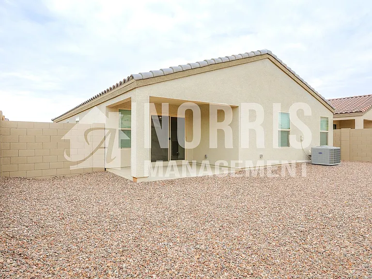 2897 N Rosewood Ln — Photo 31