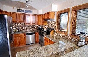 For Sale: 2550 Kinnikinnick Rd Unit: J3, Vail, CO 81658