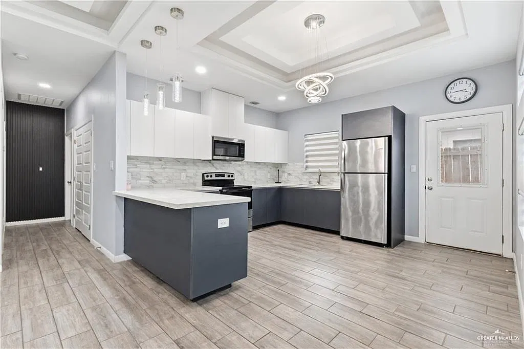 2 bed, 2.0 bath, 4322 sqft, $1,200 — Photo 4