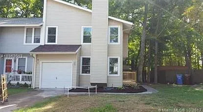 617 Pine Bnd — Photo 1