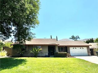 3376 Valencia Hill Dr, Riverside, CA 92507