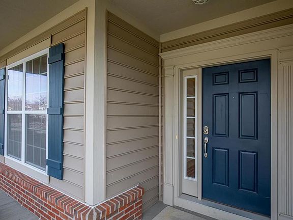 2nd image of 1311 Ironwood Dr