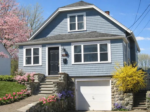 28 Copley Ave, Waltham, MA 02452