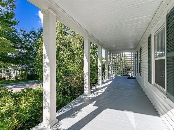 8 School St, Sodus, NY 14551