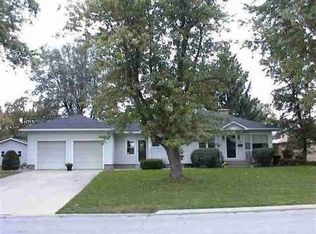 206 W Diamond St, Kendallville, IN