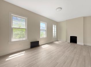 461 6th Ave #3, New York, NY 10011