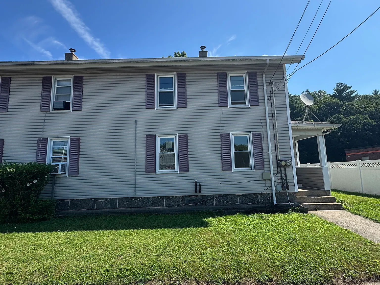 3 bed, 1.5 bath, 1100 sqft, $2,250 — Photo 4