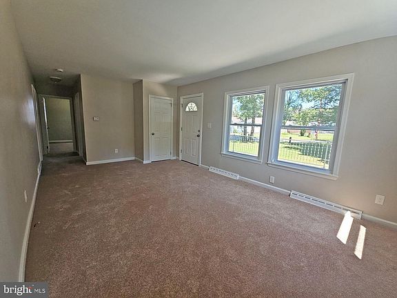 2nd image of 515 Edward Ln
