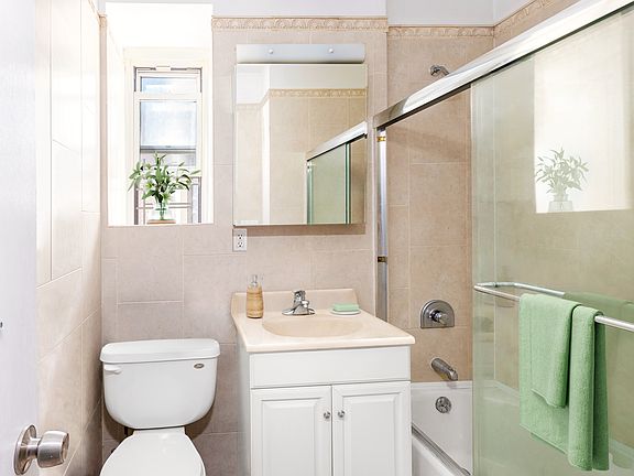 4th image of 66 Madison Ave APT 12J