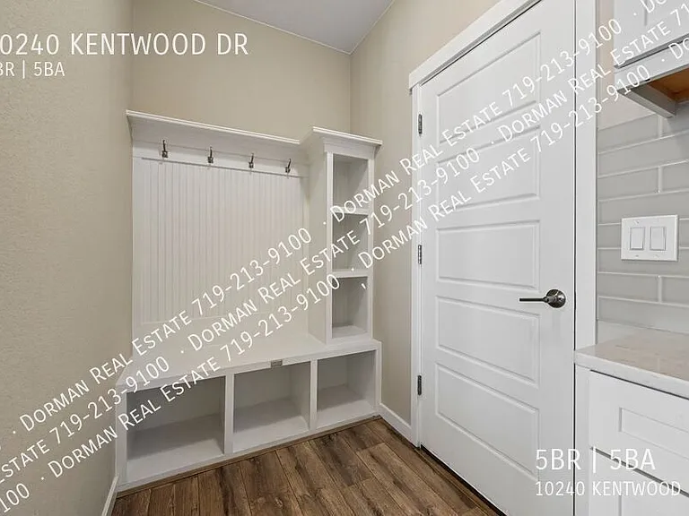 10240 Kentwood Dr — Photo 17