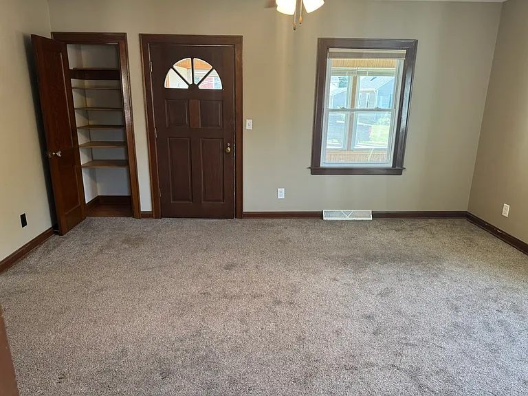 2608 Wilkes Ave — Photo 3