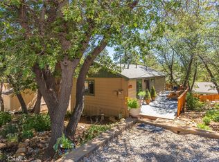 875 Santa Barbara Ave, Big Bear City, CA 92386