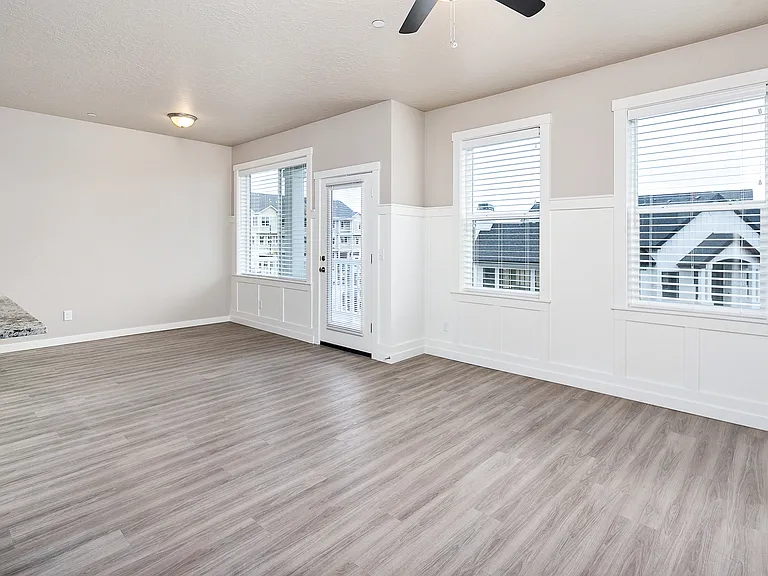 The Farmstead Apartments — Photo 20