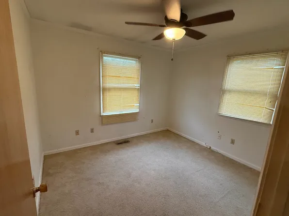 246 Stoney Run Rd, Wilmington, DE 19809