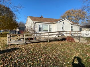 300 1st Ave, Mendota, IL 61342