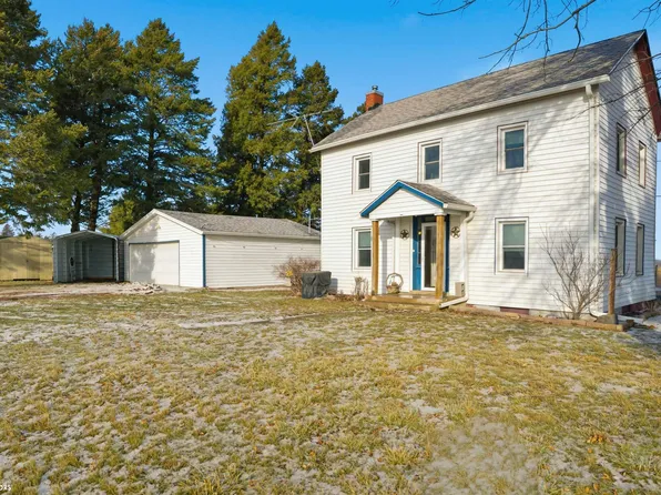 2011 190th St, Marshalltown, IA 50158